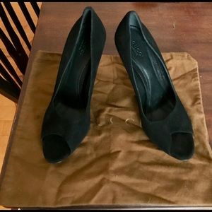 Black Gucci Heels NWT